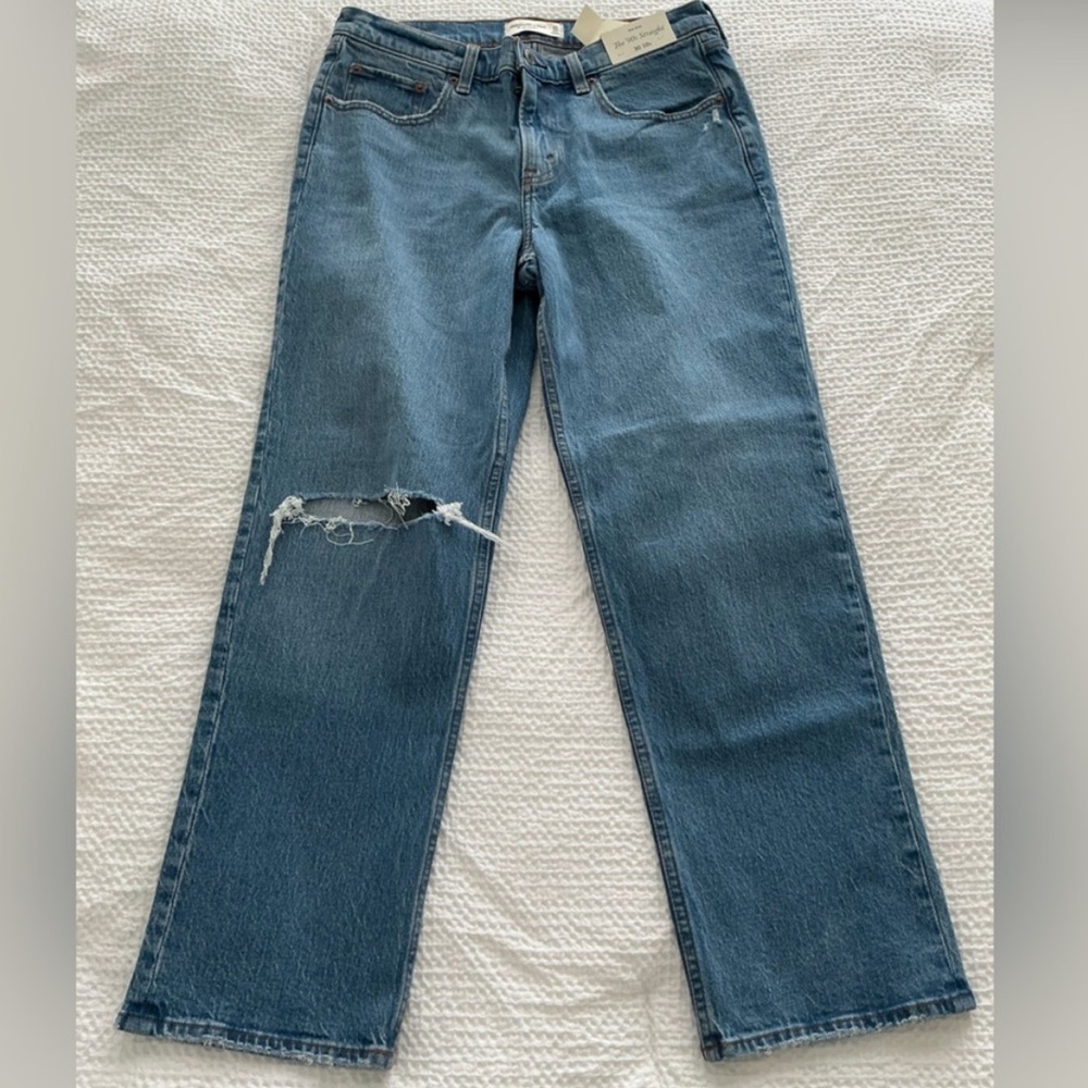 Abercrombie & Fitch Mid rise straight jeans - Picture 3 of 4